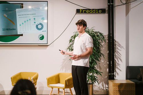 Foto 17 von 39: BASECAMP Themenwoche: Klimaschutz mit dem Smartphone (26.10.2021)