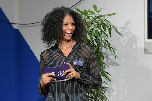 Foto 26 von 121: BASECAMP Themenwoche: „WAKE UP!“ Cybermobbing Workshop (29.10.2021)