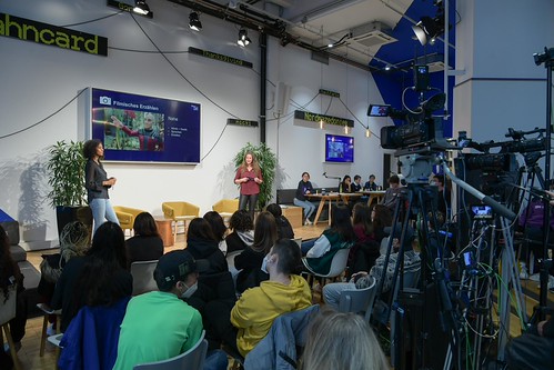 Foto 64 von 121: BASECAMP Themenwoche: „WAKE UP!“ Cybermobbing Workshop (29.10.2021)