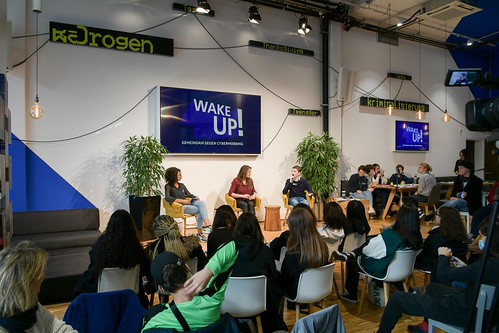 Foto 112 von 121: BASECAMP Themenwoche: „WAKE UP!“ Cybermobbing Workshop (29.10.2021)