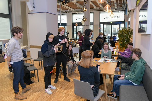 Foto 96 von 121: BASECAMP Themenwoche: „WAKE UP!“ Cybermobbing Workshop (29.10.2021)