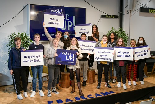 Foto 115 von 121: BASECAMP Themenwoche: „WAKE UP!“ Cybermobbing Workshop (29.10.2021)