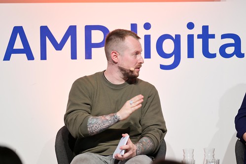 Foto 14 von 51: BASECAMP FishBowl: Jugenddialog 2.0 über den Einfluss von TikTok, Instagram & Co. auf unsere Demokratie (10.09.2024)