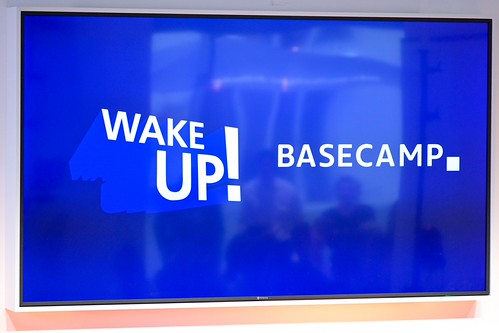 Foto 13 von 51: BASECAMP FishBowl: Jugenddialog 2.0 über den Einfluss von TikTok, Instagram & Co. auf unsere Demokratie (10.09.2024)