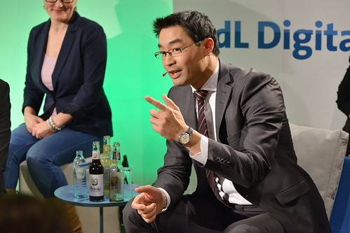 Foto 50 von 84: Philipp_Ro¦êsler-Philipp_Herrmann-Cherno_Jobatey-20022013-Udl_Digital-646