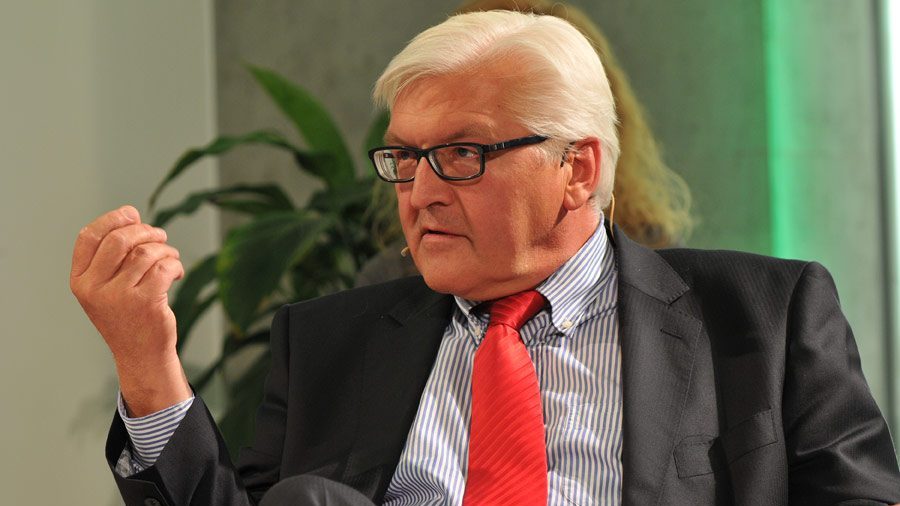 UdL Digital Talk mit Frank-Walter Steinmeier und Cherno Jobatey.