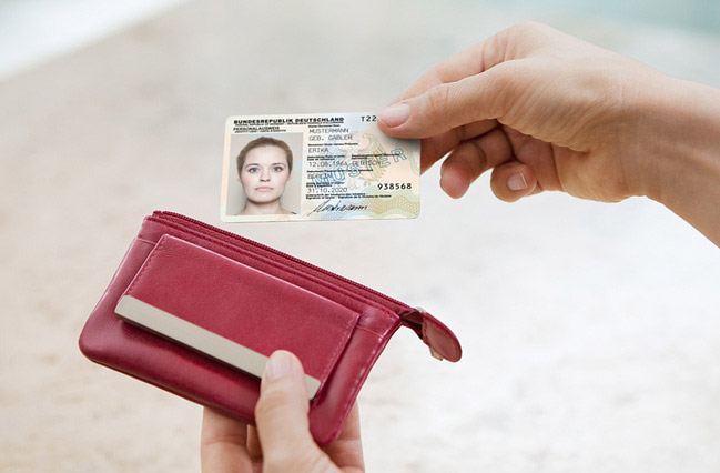 Gesetzentwurf_Online-Ausweisfunktion-649x426