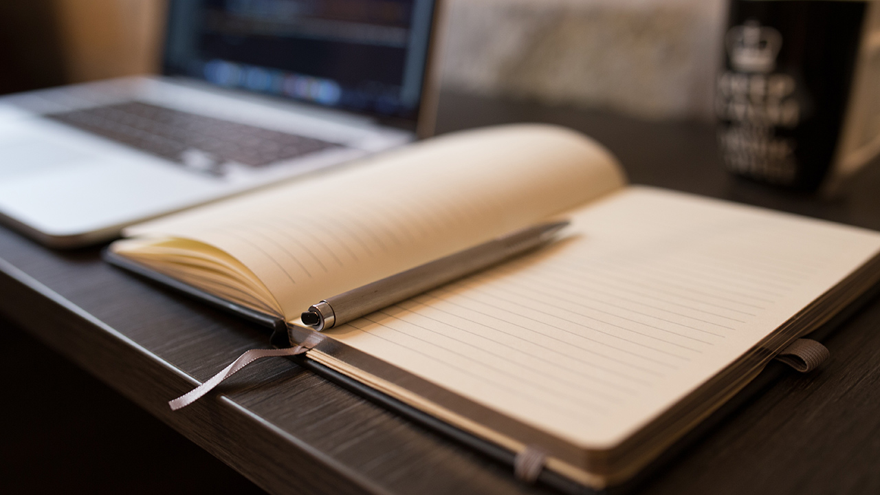 Unsplash Notizen Stift