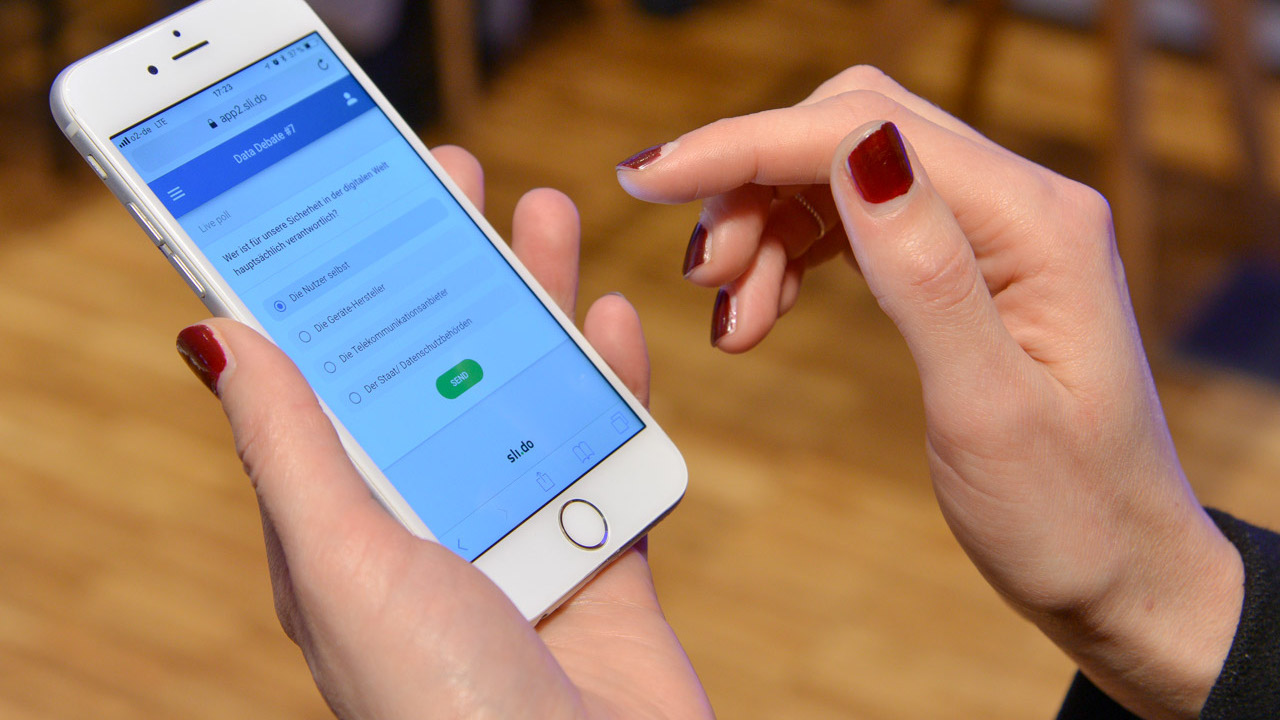 Data Debates #7: Kann man Demokratie hacken? | Foto: Henrik Andree