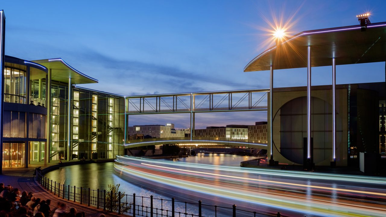 Dem-Deutschen-Volke-1500x984