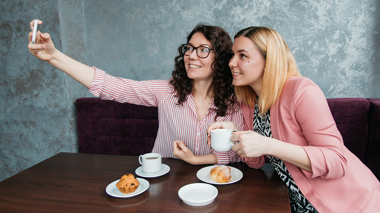 pixabay nastya_gepp frauen handy