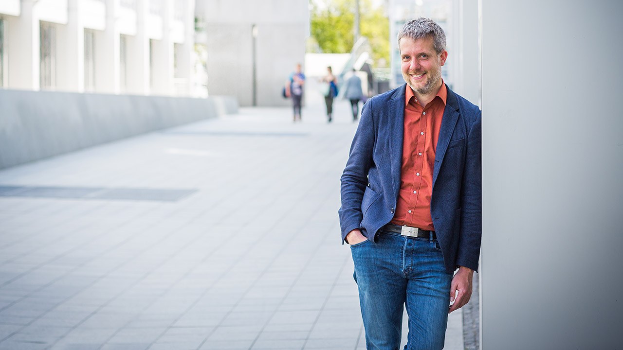 Dieter-Janecek-Muenchen-Presseofoto-Uwe-Schroepf-Fotodesign-1280x720