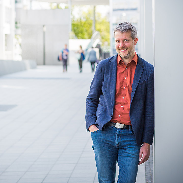 Dieter-Janecek-Muenchen-Presseofoto-Uwe-Schroepf-Fotodesign-1280x720